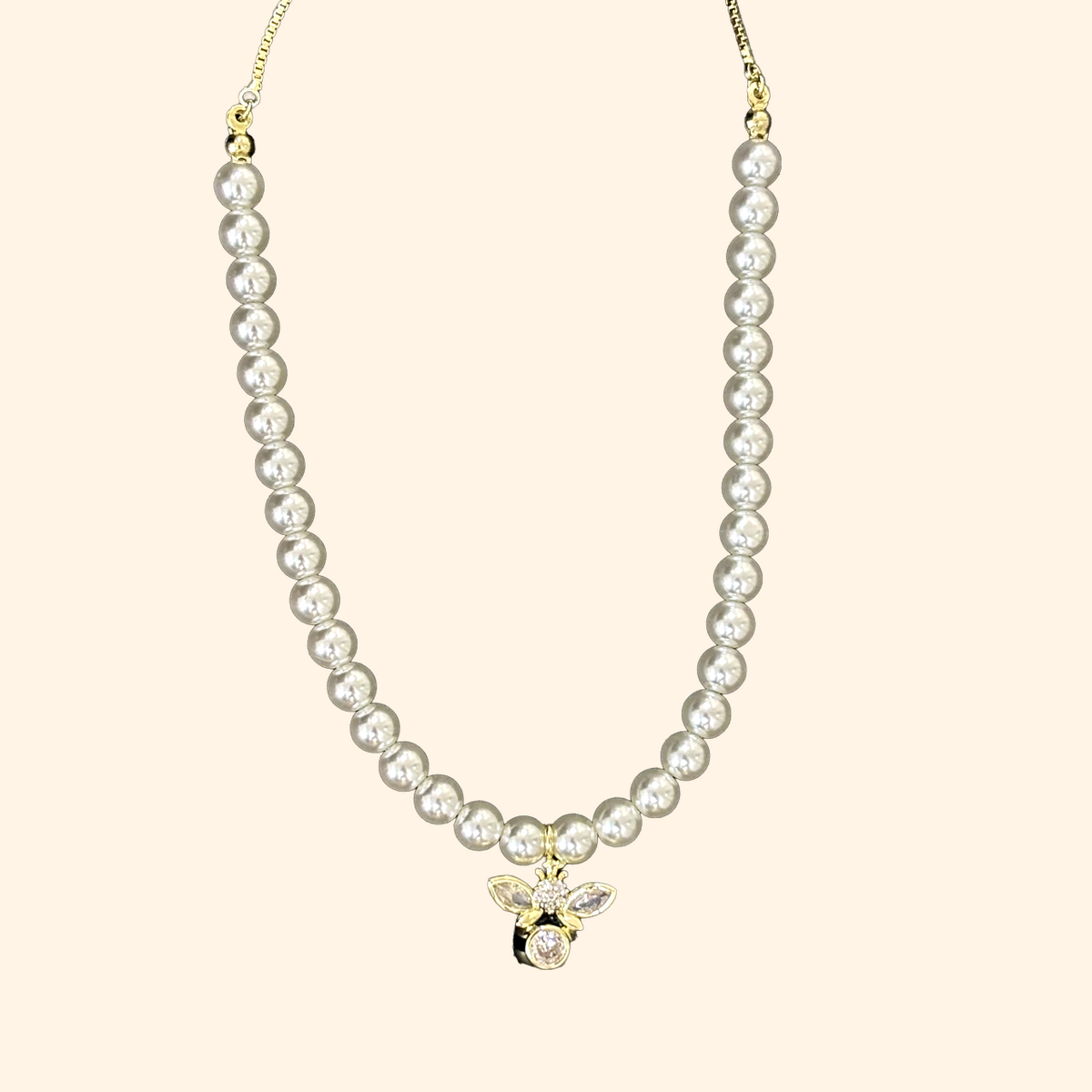 Pearl Bees - İncili ve Zirkon Taşlı Arı Figürlü Çelik Kolye (14K Altın Kaplama)